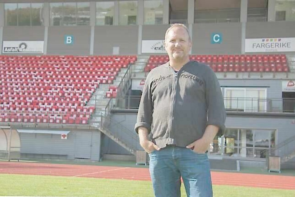 - Han håper vel at mange skal lese boka, sier Thomas Thorkildsen, styreleder i Moss FK, om anklagene til Knut Høibraaten om at en MFK-kamp i 2006 skal ha vært fikset. FOTO: KENNETH STENSRUD
