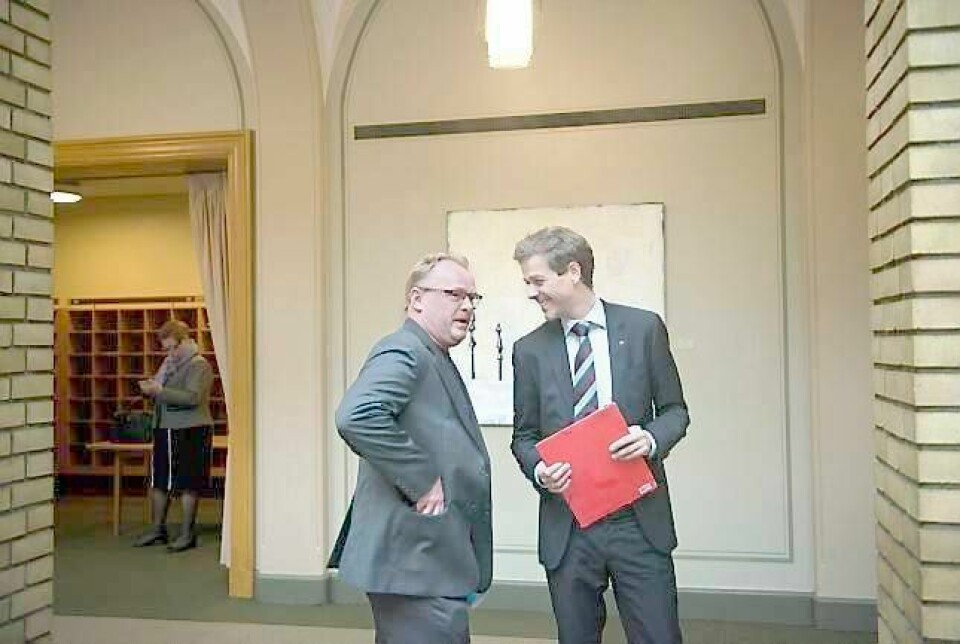 Frp-nestleder Per Sandberg får kraftig motstand fra KrF-leder Knut Arild Hareide i asylpolitikken. Nå har Hareide planen klar for budsjettforhandlingene på Stortinget. FOTO: HELLE GANNESTAD