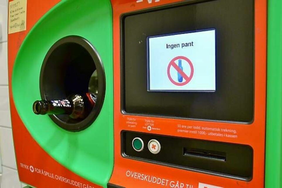 IKKE PANT: De nye glassflaskene til Aass Bryggeri kan ikke pantes. FOTO: SILJE S. SKIPHAMN
