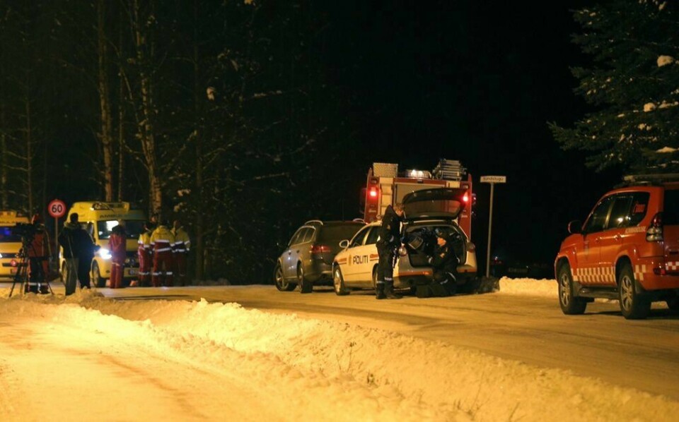 En politimann ble skutt i ryggen på Vinstra onsdag kveld. Etter å ha omringet gjerningsmannens hus gjennom natten gikk politiet til aksjon og pågrep ham. FOTO: AUDUN BRAASTAD/NTB SCANPIX