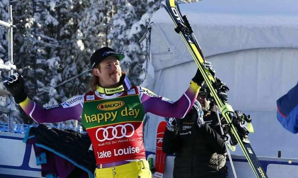 Kjetil Jansrud jubler etter sin andre seier på to dager i Lake Louise sist helg. FOTO: CHRISTOFFE PALLOT/NTB SCANPIX