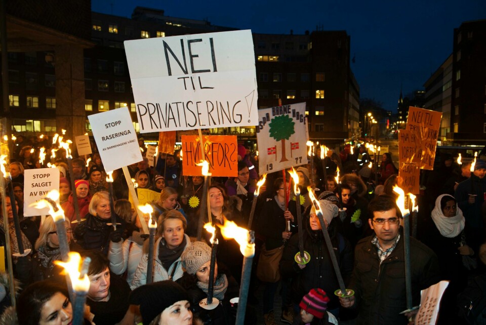 Foreldre demonstrerte i februar i år mot byrådets planer om privatisering av ti oslobarnehager. Nå har barnehagene fått nye eiere. FOTO: MIMSY MØLLER