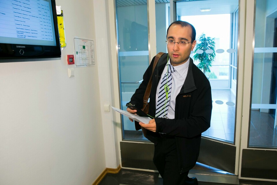 Eksadvokat Amir Mirmotahari er dømt til elleve års fengsel. Her er han på vei til et fengslingsmøte i forbindelse med Lime-saken i 2014. Arkivfoto: Heiko Junge / NTB Amir Mirmotahari er tiltalt for å ha inngått avtale om å drepe en tidligere klient og kidnappe et voldtektsoffer. Her er han som forsvarer i Lime-saken i 2014. Foto: Heiko Junge / NTB