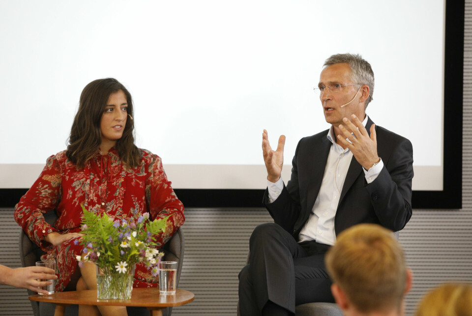 Lara Rashid og Jens Stoltenberg under 22. juli-senterets seksårsmarkering i gamle kantina på Høyblokka i Oslo fredag kveld. Lara Rashid og Jens Stoltenberg under 22. juli-senterets seksårsmarkering i gamle kantina på Høyblokka i Oslo fredag kveld.