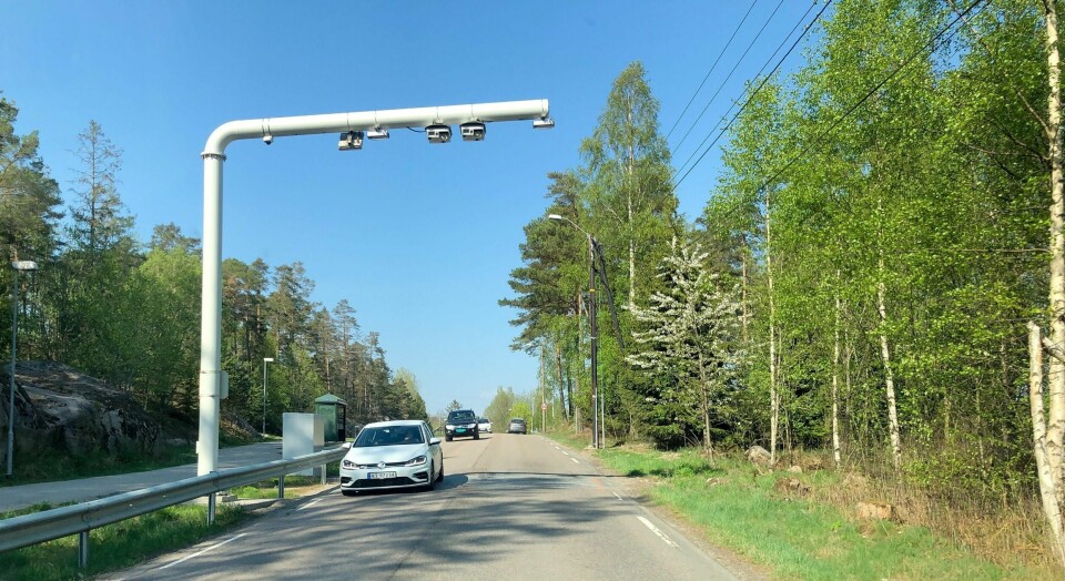 «Skatter og avgifter vil øke og man foreslår utplassering av nye bomstasjoner.» skriver Ulf Tolfsen. Illustrasjonsfoto: «Skatter og avgifter vil øke og man foreslår utplassering av nye bomstasjoner.» skriver Ulf Tolfsen.