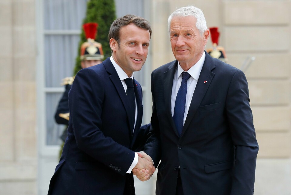 Thobjørn Jagland er internasjonalist. Han ser med stor bekymring på utviklingen i internasjonal politikk med splittelse mellom stormaktene, skriver Arne Strand. Her møter Jagland Frankrikes president Emmanuel Macron i 2019. .
