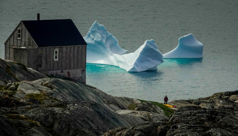 Drivende isfjell i Sermilikfjorden på Øst-Grønland. Verden må kutte halvparten av klimagassutslipp innen 2030 for å nå 1,5-gradersmålet, ifølge Unep. Drivende isfjell i Sermilikfjorden på Øst-Grønland. Verden må kutte halvparten av klimagassutslipp innen 2030 for å nå 1,5-gradersmålet, ifølge Unep.Foto: Heiko Junge / NTB