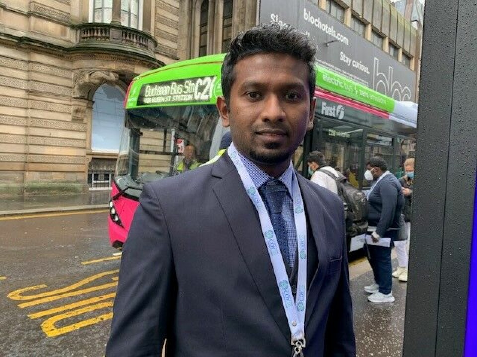 Mohamed Shafras har reist fra Sri Lanka for å være med på COP26. Mohamed Shafras har reist fra Sri Lanka for å være med på COP26.
