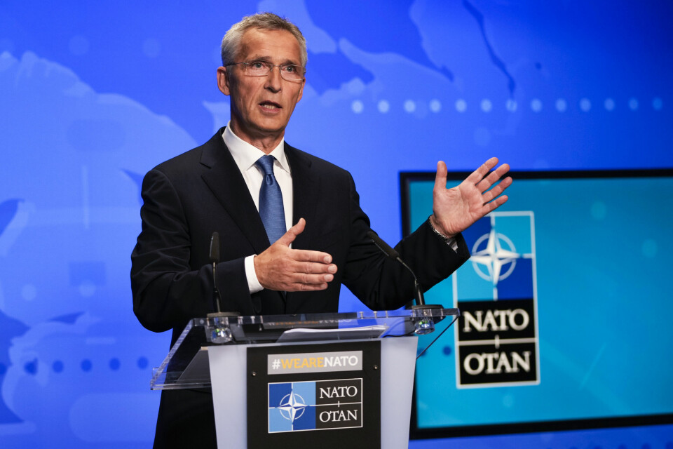 Natos generalsekretær Jens Stoltenberg er blant dem som har uttalt seg om det nye punktet i regjeringsplattformen. Natos generalsekretær Jens Stoltenberg er blant dem som har uttalt seg om det nye punktet i regjeringsplattformen.