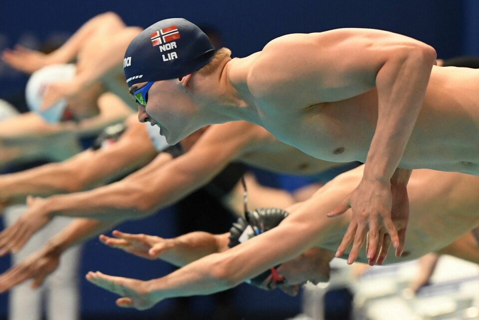 Nicholas Lia svømte seg til finale i 50 meter butterfly i kortbane-EM fredag. Nicholas Lia svømte seg til finale i 50 meter butterfly i kortbane-EM fredag.
