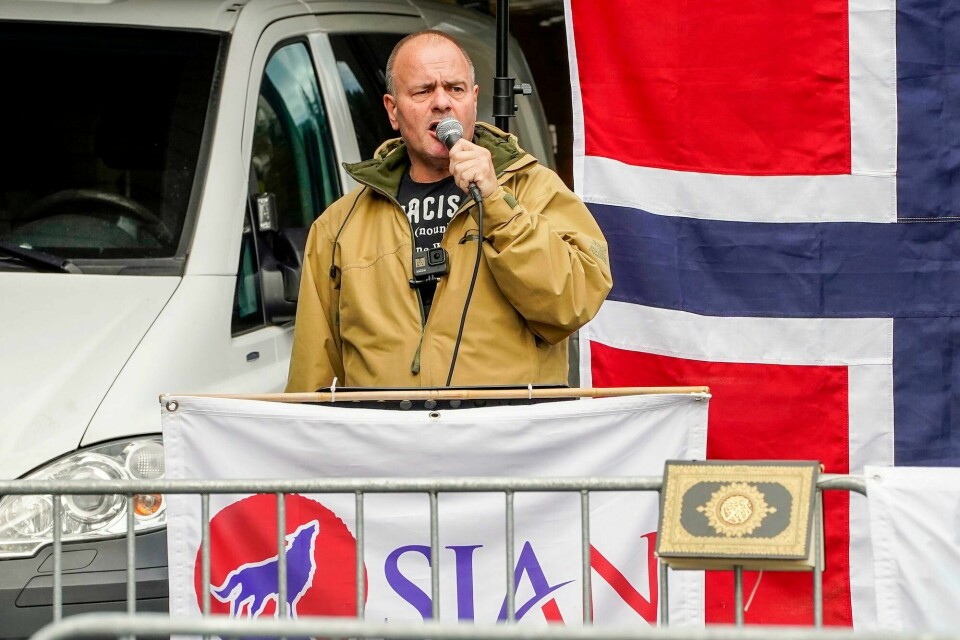 Sian-leder Lars Thorsen. Her under en markering i Oslo i oktober. Oslo 20211002. SIAN-leder Lars Thorsen taler under markeringen Furuset senter lørdag.Foto: Torstein Bøe / NTB