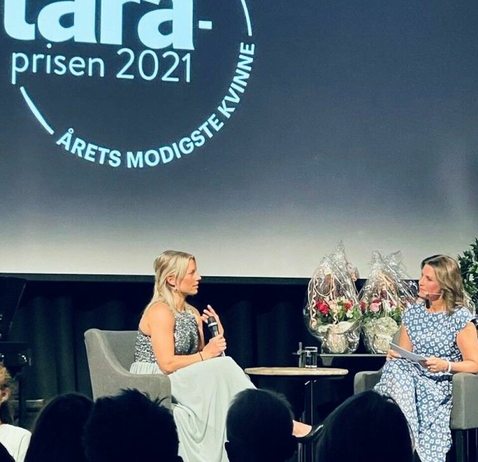 Eva er stolt og glad for prisen «Årets modigste kvinne», kåret av magasinet Tara. Her i samtale med prinsesse Märtha Louise som var konfransier under utdelingen på Geilo nylig. Skredet på Gjerdrum