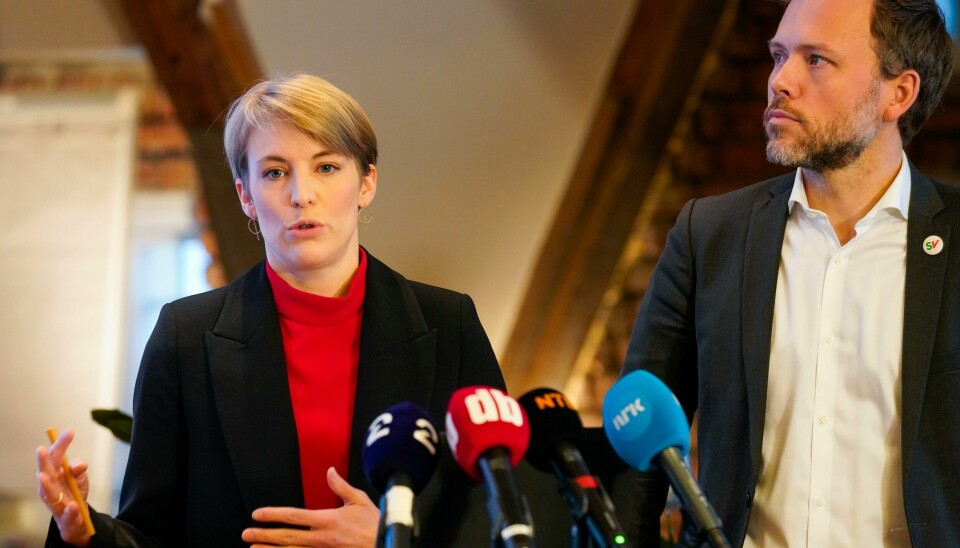 Finanspolitisk talsperson Kari Elisabeth Kaski og partileder Audun Lysbakken legger fram SVs alternative budsjett mandag formiddag.
