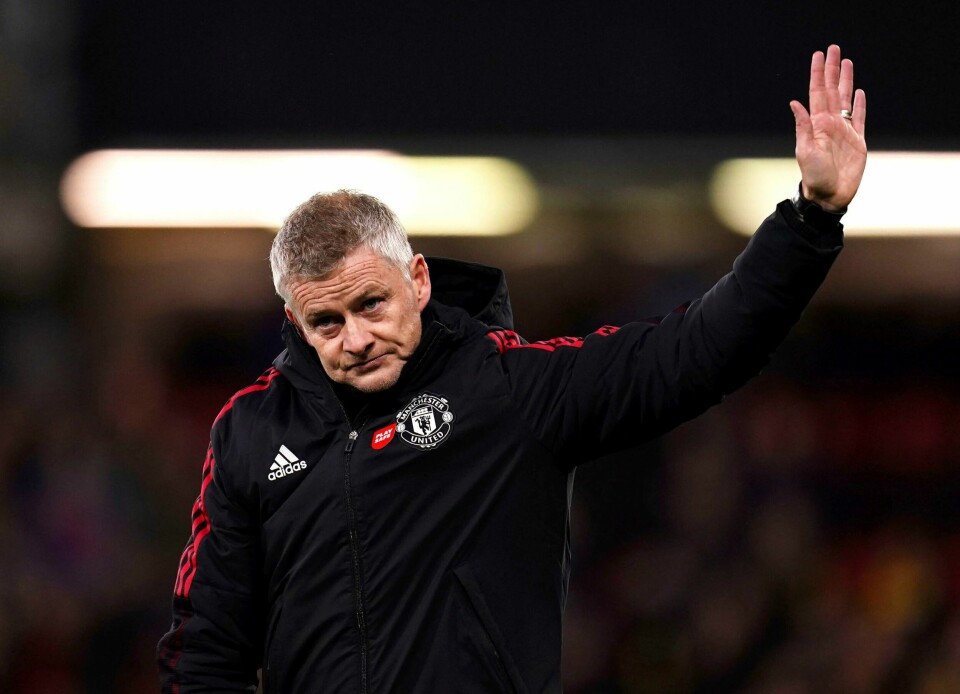 Ole Gunnar Solskjær takker Manchester United-fansen etter 1-4-tapet for Watford. Det ble hans siste kamp som manager for klubben. Ole Gunnar Solskjær takker Manchester United-fansen etter 1-4-tapet for Watford. Det ble hans siste kamp som manager for klubben. Foto: John Walton / PA / AP / NTB