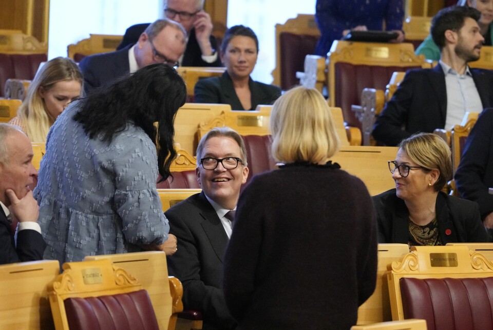 Aps Sverre Myrli ble vraket til vervet som stortingspresident og kalte prosessen et «uverdig spill», men torsdag så han ut til å være i godt humør da Stortinget valgte ny president. Aps Sverre Myrli ble vraket til vervet som stortingspresident, men så ut til å være i godt humør da Stortinget valgte ny president.