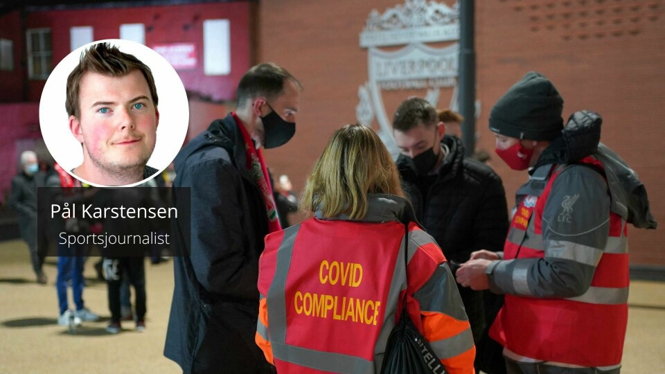 Foreløpig håper Premier League å fortsette som før, med innskjerpede rutiner for fans, spillere og andre som er involvert i å arrangere Premier League-kamper. Foreløpig håper Premier League å fortsette som før, med innskjerpede rutiner for fans, spillere og andre som er involvert i å arrangere Premier League-kamper.