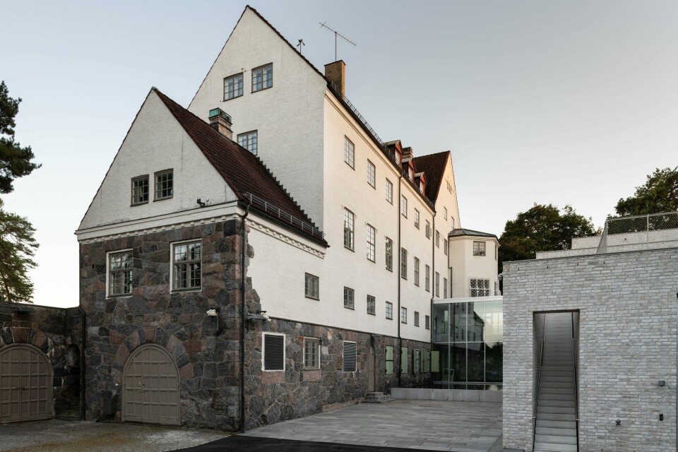 HL-senterets nye tilbygg åpner også opp for Camille Norments lydinstallasjon, basert på lyd fra DS Donau. HL-senteret