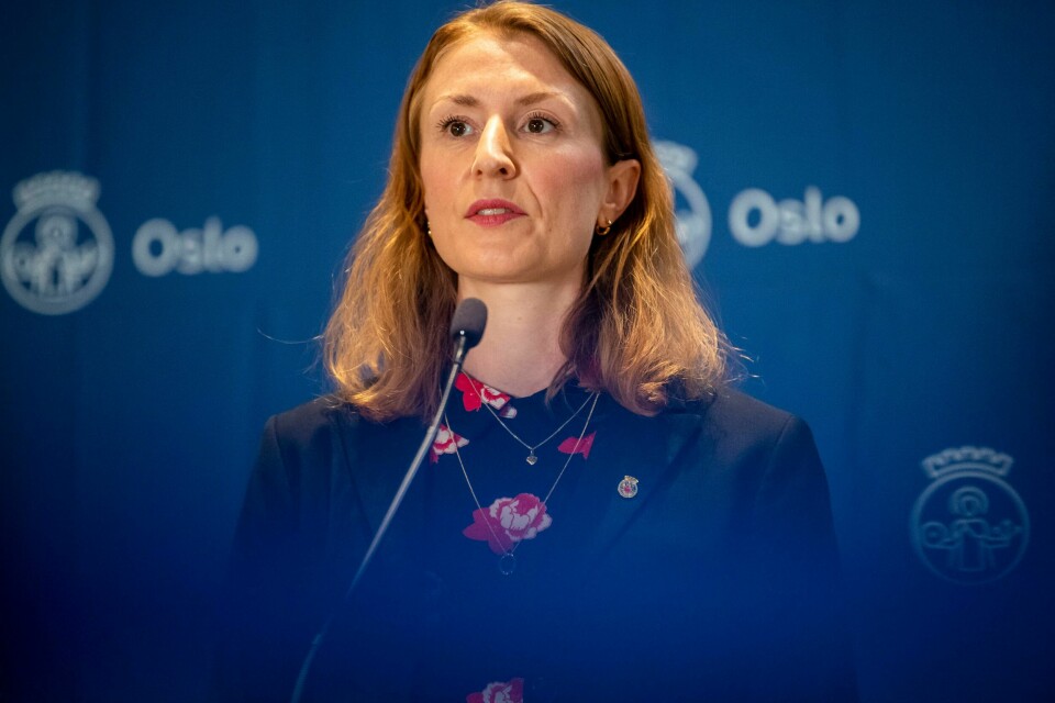 Byråd for oppvekst og kunnskap, Sunniva Holmås Eidsvoll (SV) under en pressekonferense i Oslo Rådhus om håndteringen av koronasituasjonen i Oslo. – Det er nødvendig å innføre heldigital undervisning på alle skoler fram til juleferien for å sikre et forsvarlig tilbud til alle elevene i Oslo, sier byråd for oppvekst og kunnskap, Sunniva Holmås Eidsvoll (SV). Foto: Annika Byrde / NTB