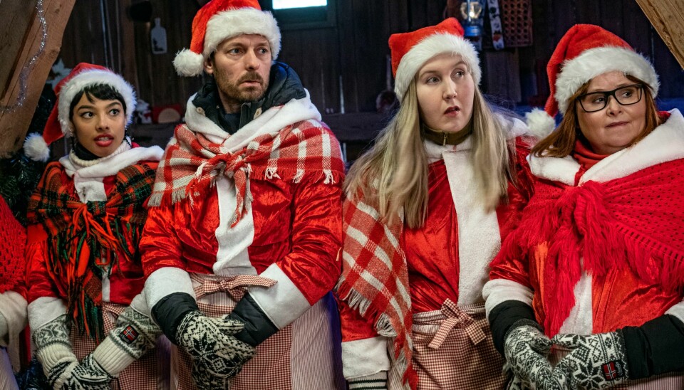 Unge nykommere og gamle kjente blant deltakerne i Nisse-realityseriene i skjønn forening: Stella (Natalie Bjerke Roland), Steven (Trond Fausa Aurvåg) Lone ( Tuva Adine Billing) og Synne (Siw Anita Andersen) Unge nykommere og gamle kjente blant deltakerne i Nisse-realityseriene i skjønn forening: Stella (Natalie Bjerke Roland), Steven (Trond Fausa Aurvåg) Lone ( Tuva Adine Billing) og Synne (Siw Anita Andersen)