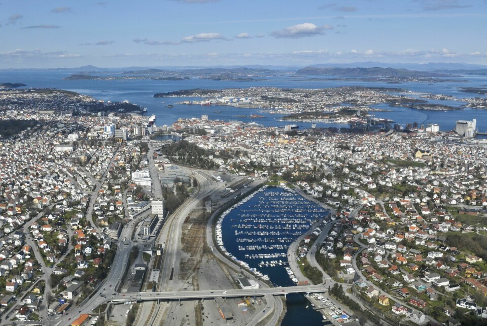 Hillevåg har lenge pekt seg ut som et område med levekårsutfordringer og innbyggerne sier at de mangler gode møtesteder – både innendørs og utendørs, skriver Maiken Ree (Ap) Flyfoto over Hillevåg