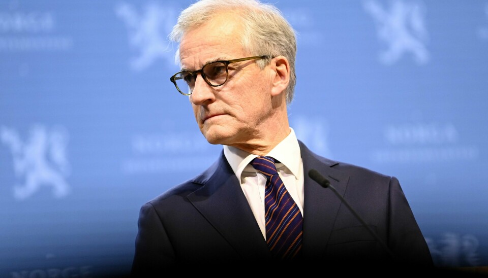 Statsminister Jonas Gahr Støre (Ap) under en pressekonferense om koronasituasjonen i Marmorhallen.Foto: Annika Byrde / NTB Statsminister Jonas Gahr Støre innfører tiltak for hvor mange som kan være samlet i hjemmet. Foto: Annika Byrde / NTB