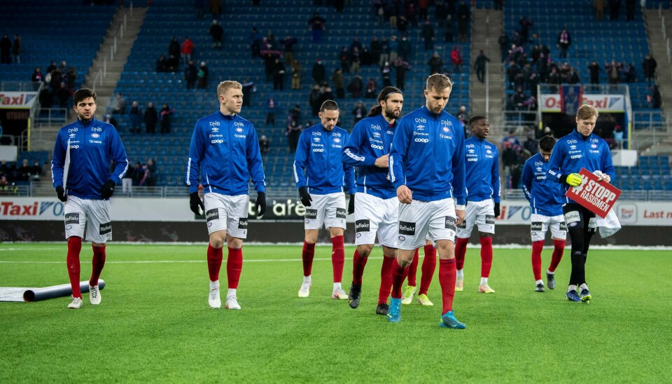 Det sprutet ikke av entusiasme da VIF-spillerne gikk av Intility etter sesongens siste hjemmekamp som ga 2-0 seier over Mjøndalen. Det sprutet ikke av entusiasme da VIF-spillerne gikk av Intility etter sesongens siste hjemmekamp som ga 2-0 seier over Mjøndalen.