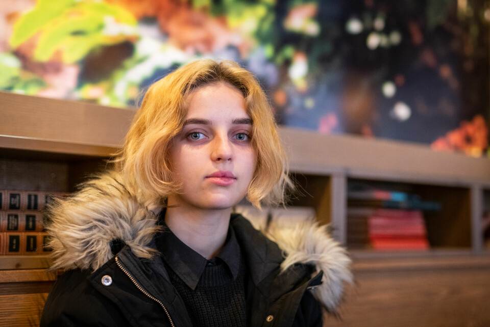 Sofia Berntsen er musikkstudent ved NLA høgskolen på linja «Utøvende musikk og låtskriving». Sofia Berntsen er musikkstudent ved NLA, og tar 'Utøvende musikk og låtskriving' ved høgskolen.