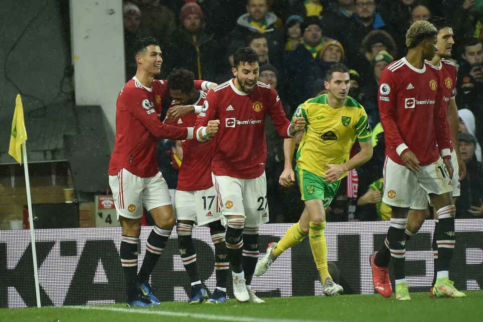 Cristiano Ronaldo (t.v.) avgjorde nok en gang for Manchester United Cristiano Ronaldo (t.v.) avgjorde nok en gang for Manchester United. Foto: Rui Vieira / AP / NTB