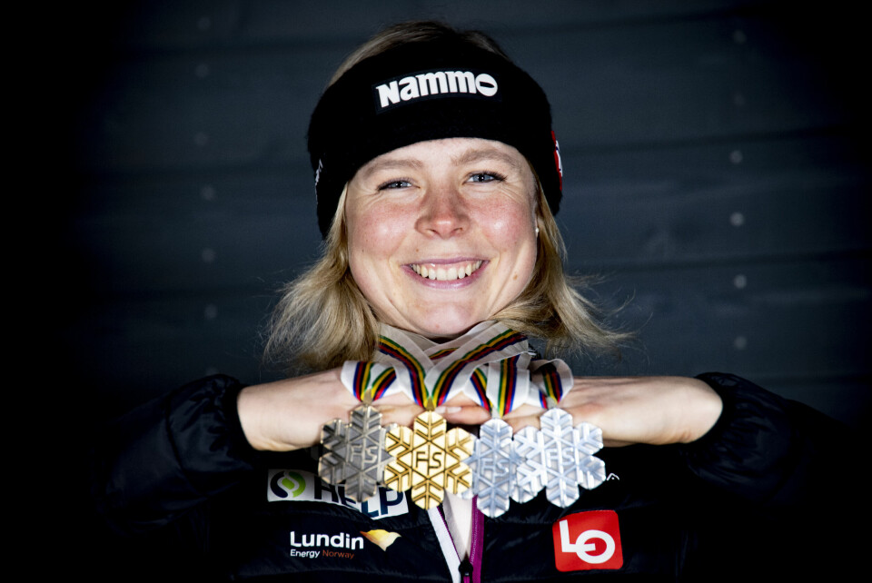 Maren Lundby hanket inn fire medaljer fra sist vinters ski-VM i Oberstdorf. Maren Lundby hanket inn fire medaljer fra sist vinters ski-VM i Oberstdorf.