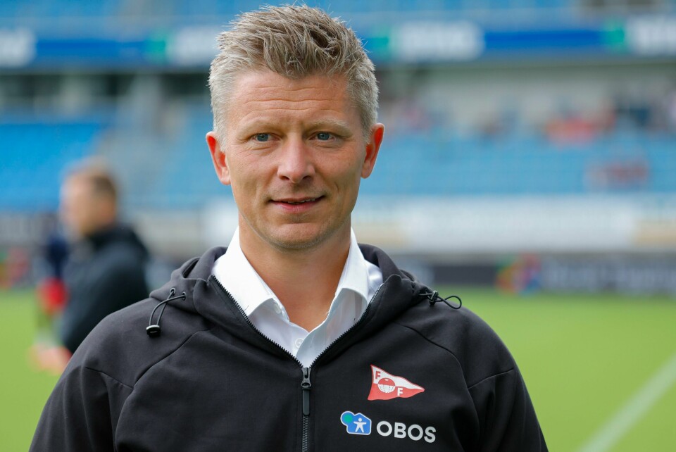 Fredrikstad-trener Mikkjal Thomassen er på vei til en ny klubb. Fredrikstad-trener Mikkjal Thomassen er på vei til en ny klubb. Foto: Svein Ove Ekornesvåg / NTB