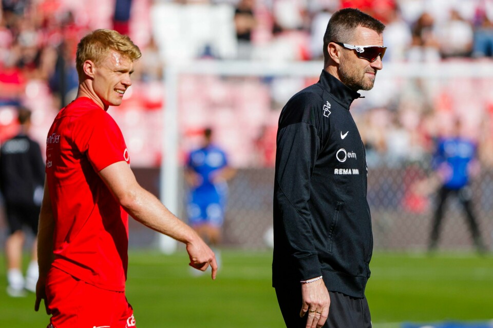Brann-trener Eirik Horneland (t.h.) må greie seg uten Sivert Heltne Nilsen (t.v.) framover. Lagets kaptein er på vei til skotsk fotball. Brann-trener Eirik Horneland (t.h.) må greie seg uten Sivert Heltne Nilsen (t.v.) framover. Lagets kaptein er på vei til skotsk fotball. Foto: Paul S. Amundsen / NTB