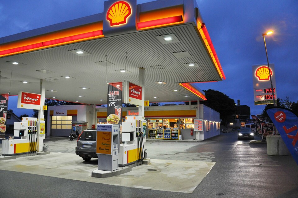 En 23-åring er pågrepet etter å ha gått til angrep på en ansatt ved Shell Randabergveien natt til mandag. Arkivfoto