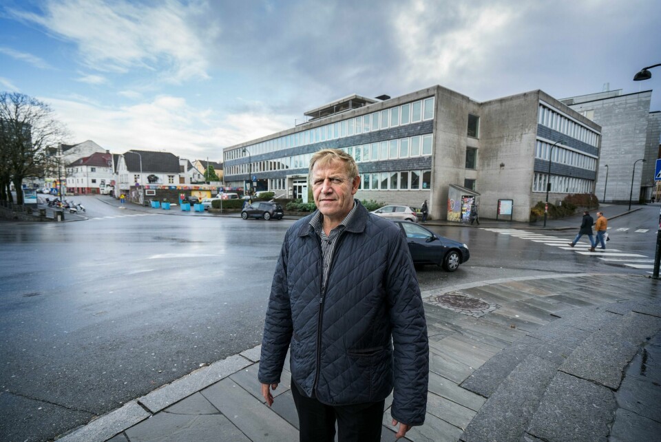 Egil Olsen (H), som er nestleder i kommunalstyret for byutvikling, vil ikke konkludere om Nytorget eller Bekhuskaien er den riktige plasseringen for nytt tinghus før møter politikerne imellom. Uansett Nå skal det snart avgjøres. Foto: Roy Storvik