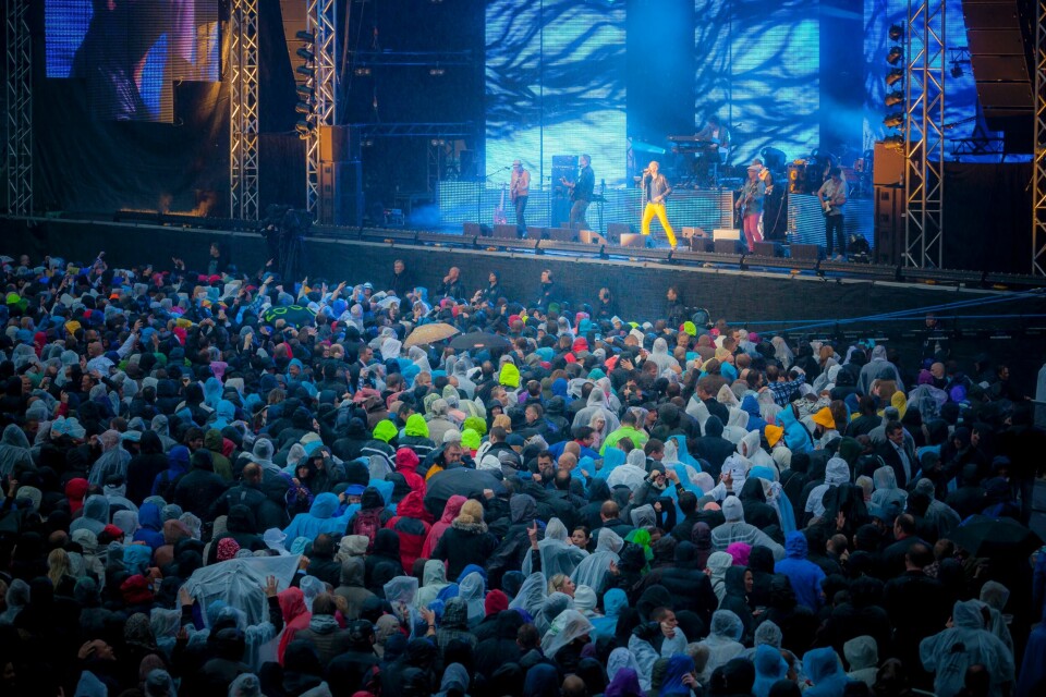 Mods og Morten Abel på scene foran 25.000 elleville fans i 2012. Nå blir det ny konsert og bandleder Abel røper at de har cirka 100 ideer til nytt materiale. Mods og Morten Abel på scene foran 25.000 elleville fans i 2012. Nå blir det ny konsert og bandleder Abel røper at de har cirka 100 ideer til nytt materiale.
