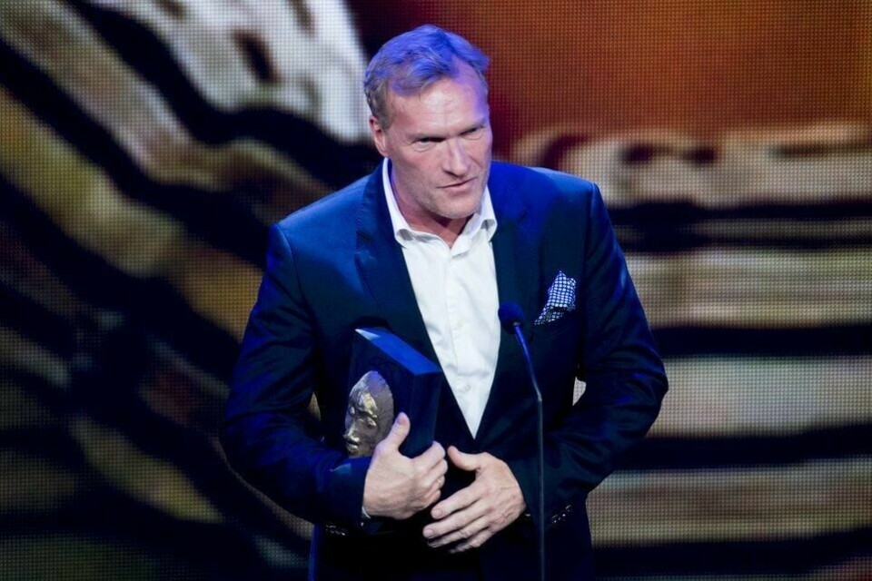 Vant. Skuespiller Sven Nordin mottok Wenche Foss’ ærepris under Kjendisgallaen 2016 på Chat Noir i Oslo. Jon Olav Nesvold