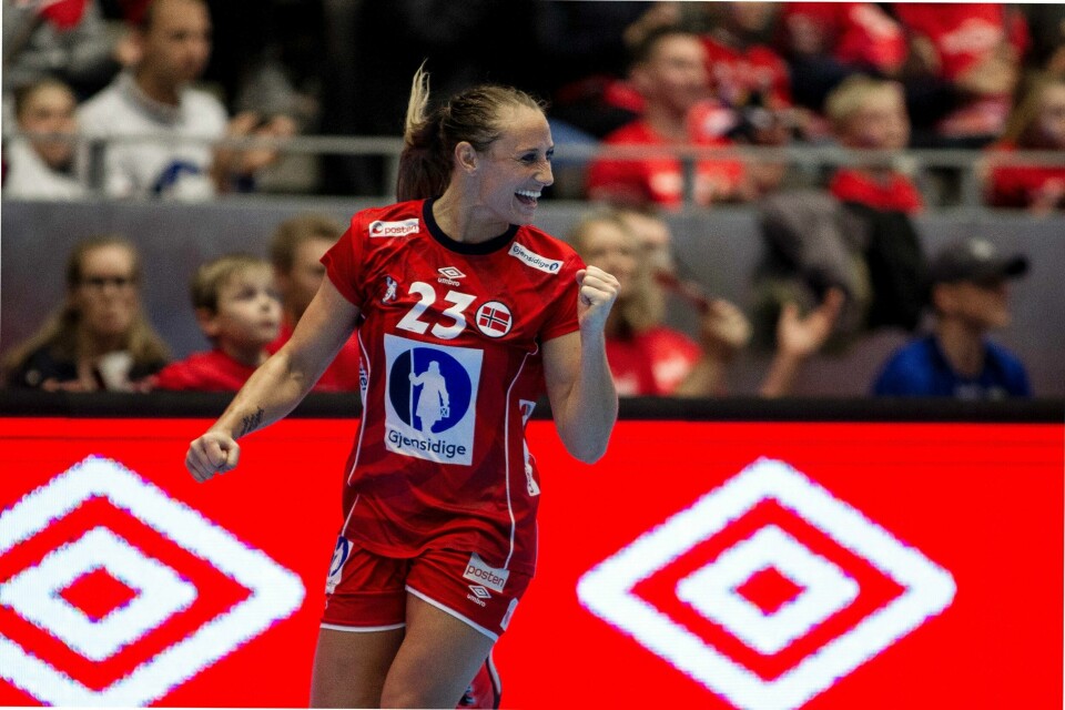 Camilla Herrem og Norge tok sin andre seier av to mulige i Møbelringen Cup lørdag, da Frankrike ble slått 29-20 etter en meget god andre omgang av de norske håndballjentene. Foto: Carina Johansen / NTB Scanpix.