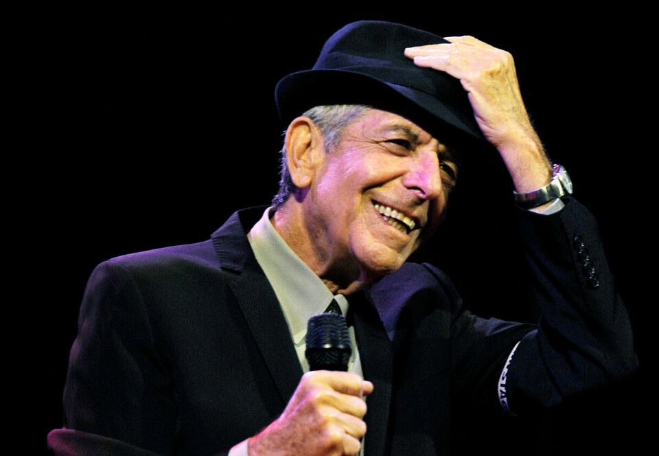 Nå er det norske artisters tur til å ta av seg hatten for Leonard Cohen. Nå er det norske artisters tur til å ta av seg hatten for Leonard Cohen.