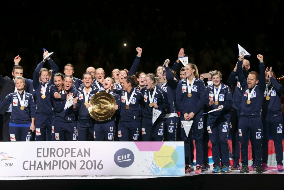 Håndballjentenes 26. medalje i løpet av 30 år ble feiret i Scandinavium søndag kveld.