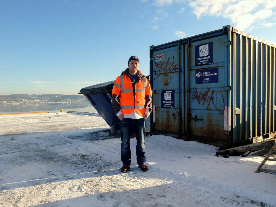 Skuffet: Tommy Mangrud er tillitsvalgt for havnearbeiderne på Drammen Havn og er skuffet over dommen som gir klarsignal til Holship og andre speditører for å etablere egen lossevirksomhet i havna. FOTO: KATRINE STRØM Skuffet: Tommy Mangrud er tillitsvalgt for havnearbeiderne på Drammen Havn og er skuffet over dommen som gir klarsignal til Holship og andre speditører for å etablere egen lossevirksomhet i havna. FOTO: KATRINE STRØM