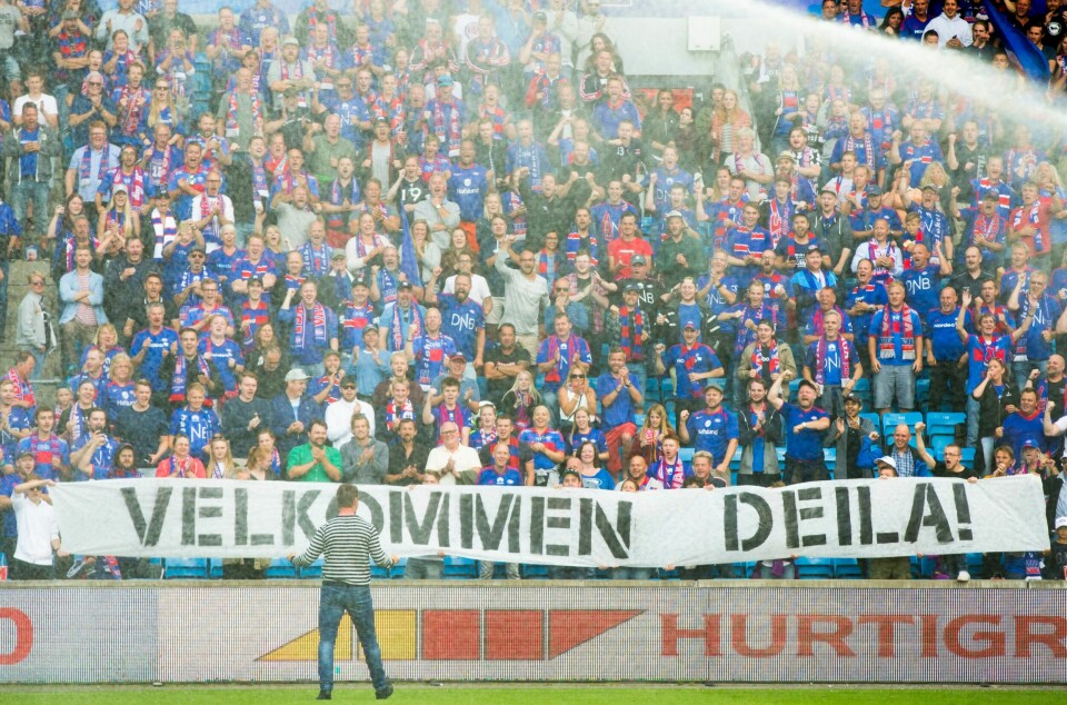 Slik ble Ronny Deila ønsker velkommen på Ullevaal i år. 10. september er det åpning på VIFs nye stadion.