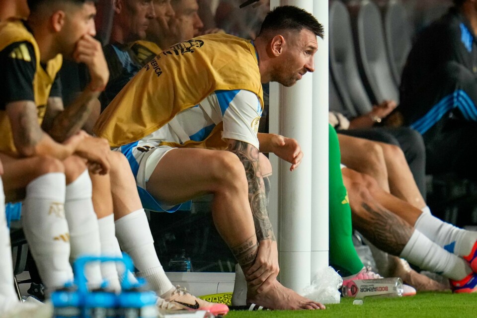 Lionel Messi pådro seg en leddbåndsskade i ankelen i Copa America-finalen. Lionel Messi pådro seg en leddbåndsskade i ankelen i Copa America-finalen. Foto: Julio Cortez / AP / NTB