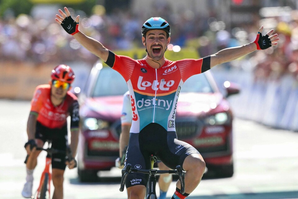 Victor Campenaerts spurtslo sine to bruddkamerater og tok sin første etappeseier i Touren på den 18. etappen Victor Campenaerts spurtslo sine to bruddkamerater og tok sin første etappeseier i Touren på den 18. etappen