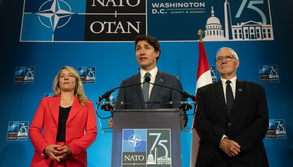 Utenriksminister Mélanie Joly, forsvarsminister Bill Blair og statsminister Justin Trudeau under et pressemøte i forbindelse med Nato-toppmøtet i Washington nylig. Utenriksminister Mélanie Joly, forsvarsminister Bill Blair og statsminister Justin Trudeau under et pressemøte i forbindelse med Nato-toppmøtet i Washington nylig. Foto: The Canadian Press via AP / NTB