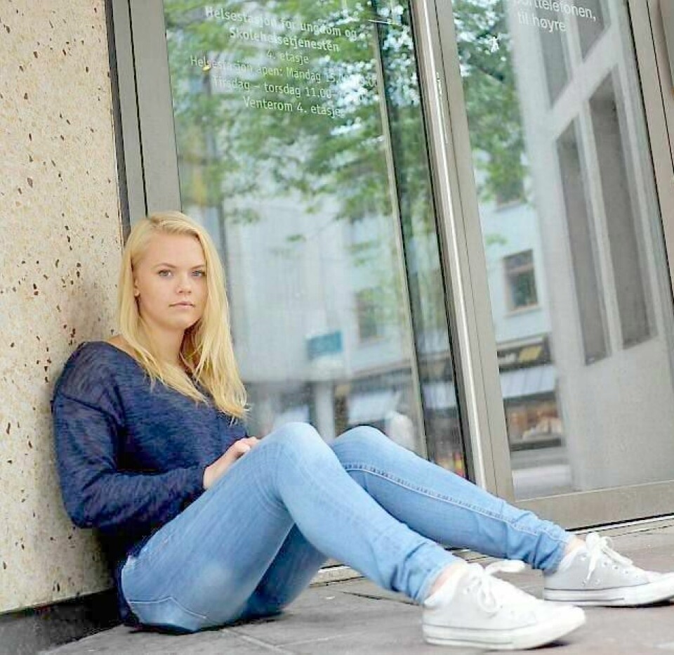 Oksana Babyak, leder for Elevorganisasjonen i Buskerud, synes det er under enhver kritikk at ikke helsetjenesten for unge blir høyere prioritert i Drammen - spesielt med tanke på den høye frafallsprosenten ved videregående utdanning. FOTO: PERNILLE VESTENGEN