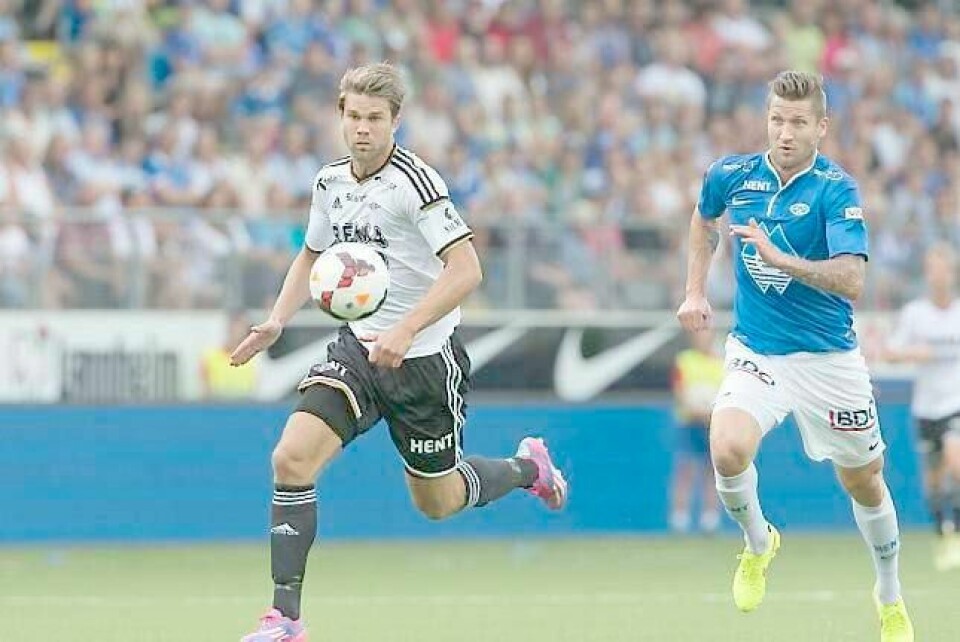 Rosenborgs Jørgen Skjelvik (t.v.) og Moldes Joona Toivio kan begge avansere i Europaligaen i kveld. Da lagene møttes på Aker Stadion nylig, var Toivio og Molde sterkest. FOTO: SVEIN OVE EKORNESVÅG/NTB SCANPIX