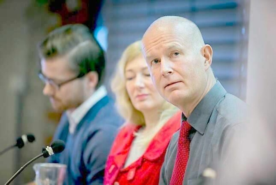 Her presenterer helsedirektør Bjørn Guldvog Helsedirektoratets antirøykekampanje i mars 2013. Kampanjen ble utviklet med kraftig hjelp fra konsulentselskapet Burson-Marsteller. FOTO: HEIKO JUNGE/NTB SCANPIX
