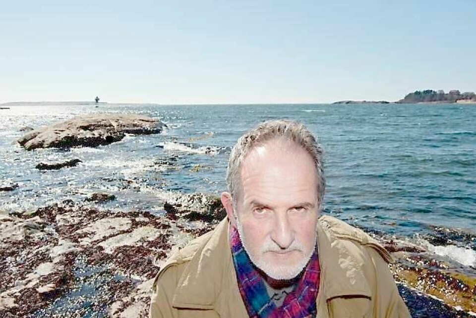 Jon Michelet har vokst opp i fjæresteinene på Larkollen og kunne som guttunge se båter fra hele verden passere. FOTO: MIMSY MØLLER