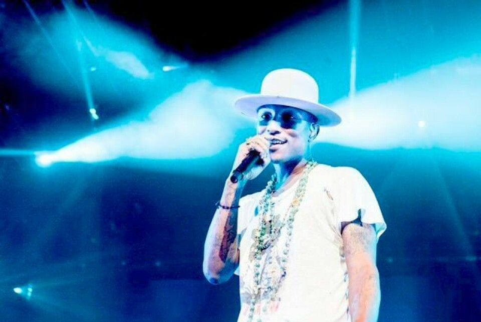 Pharrell Williams serverte hits på rekke og rad i Spektrum. FOTO: WANDA NATHALIE NORDSTRØM