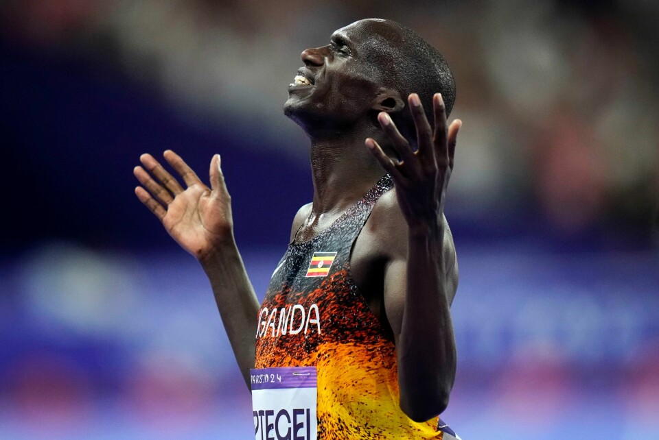Joshua Cheptegei vant 10.000 meter i OL fredag. Joshua Cheptegei vant 10.000 meter i OL fredag. Foto: Petr David Josek / AP / NTB
