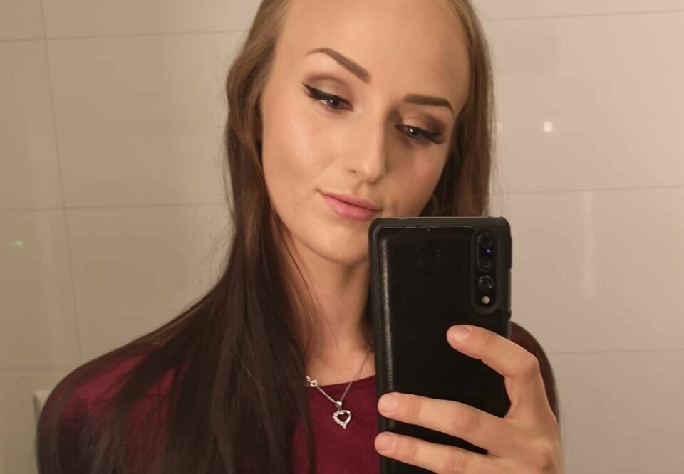 Mariell Karlsen måtte sammen med barna og samboeren ta farvel med den ni år gamle familiekatten. Mariell Karlsen var Admiral Aladdins eier